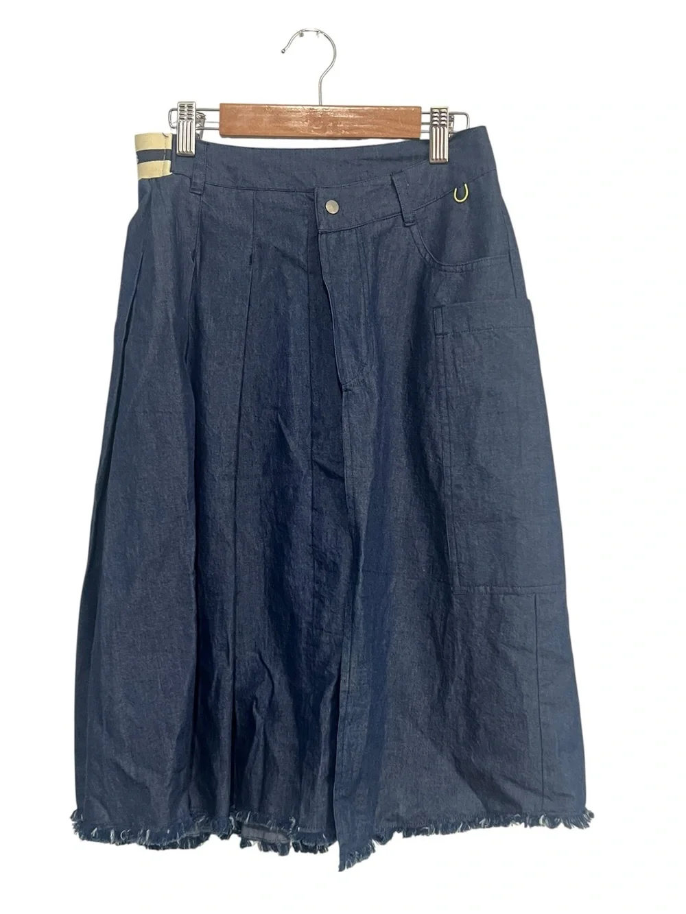 LMN3 Girls Skirt Size 14 Blue Chambray Faux Wrap Elastic Waist Pull On Raw Hem